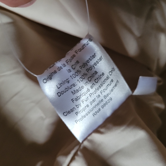 La Fiorentina Women's Camel Faux Fur Poncho One Size - Picture 6 of 8